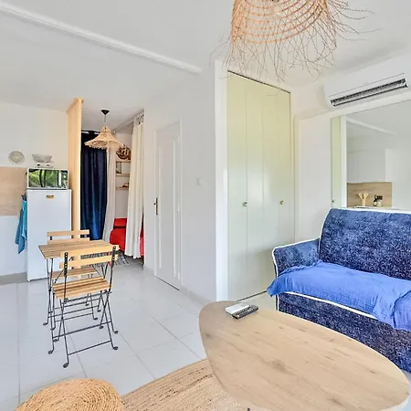 Lovely In With Kitchen Apartament *